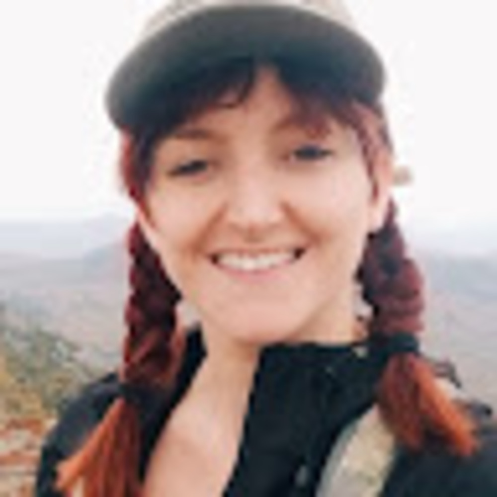 Meet your Posher, Carrie